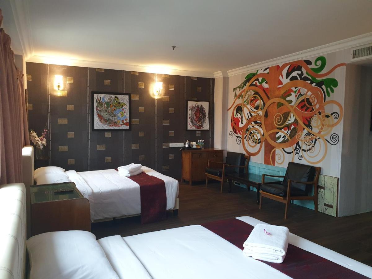 Fair Park Hotel Ipoh Exteriör bild