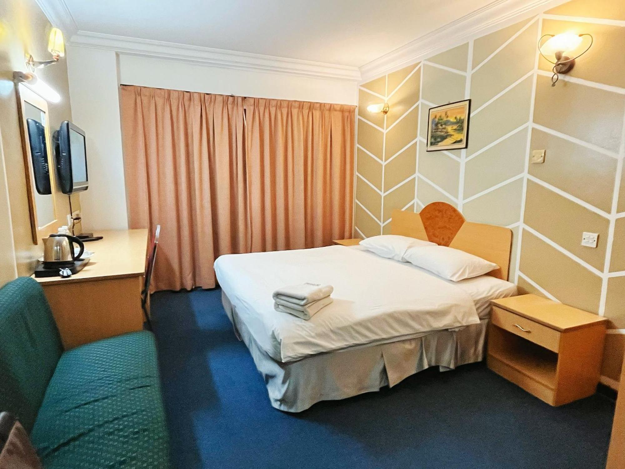 Fair Park Hotel Ipoh Exteriör bild