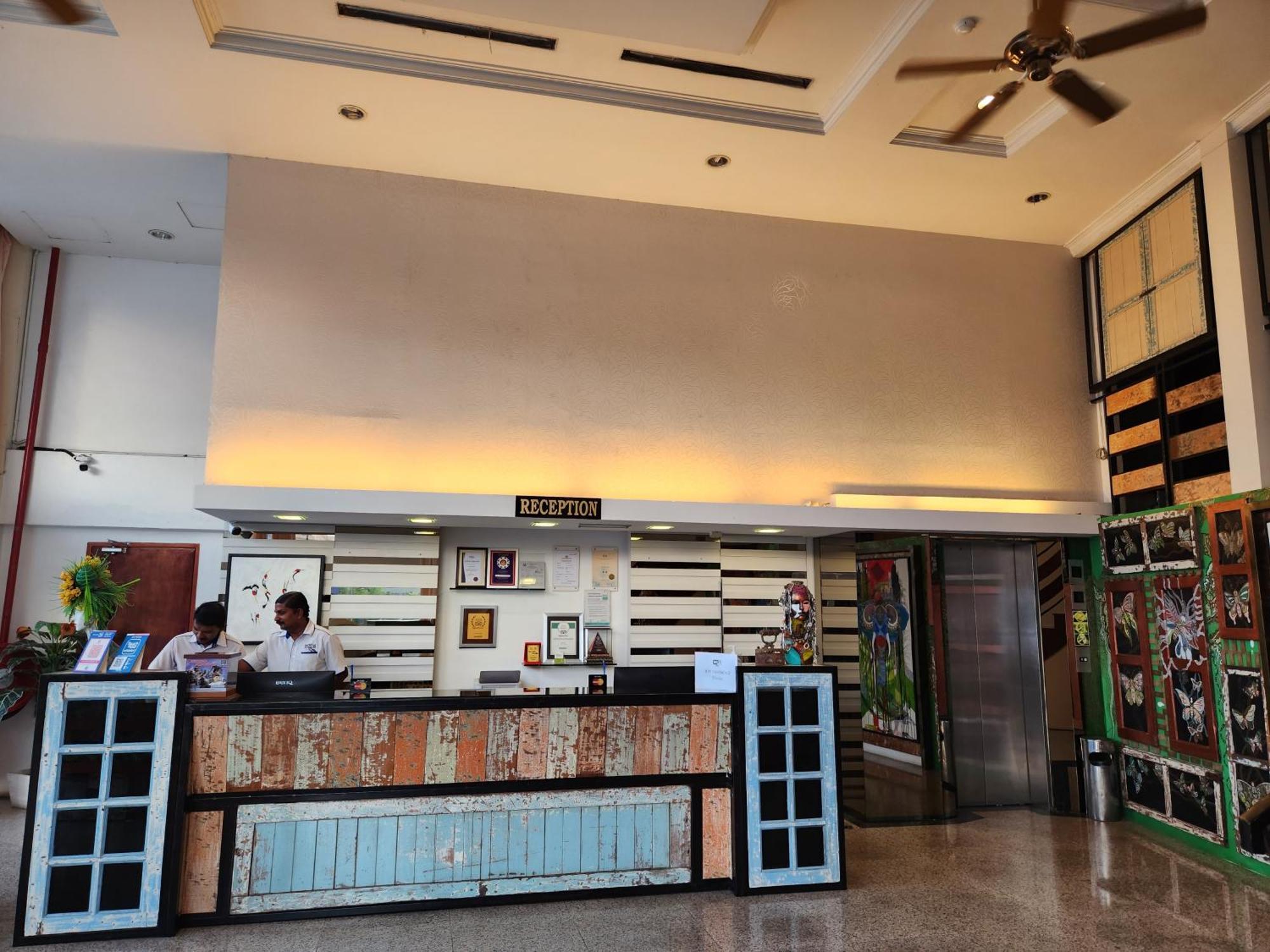 Fair Park Hotel Ipoh Exteriör bild