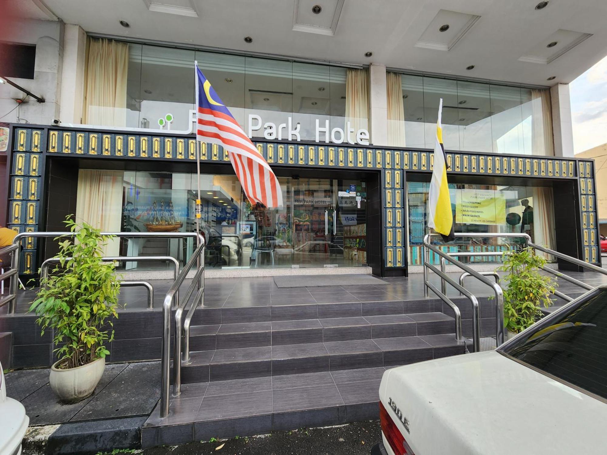 Fair Park Hotel Ipoh Exteriör bild